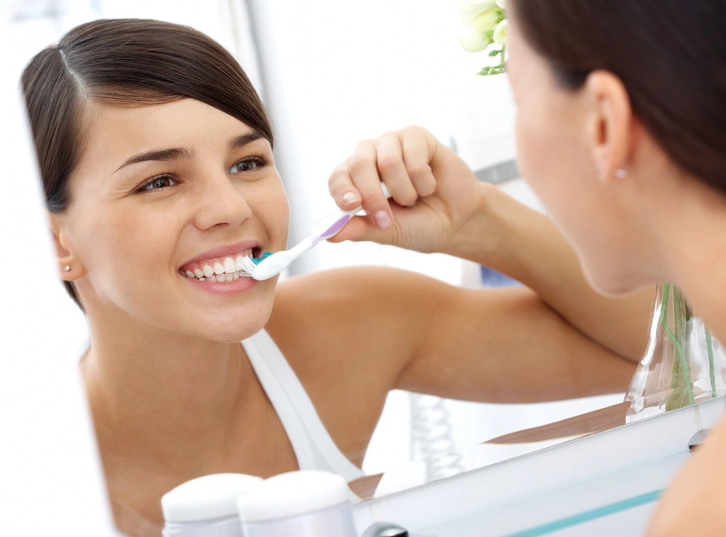 Що важливо знати про карієс зубів